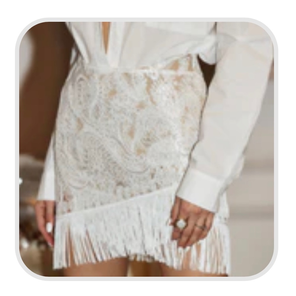 Gracelyn White Fringe Mini Skirt - size small